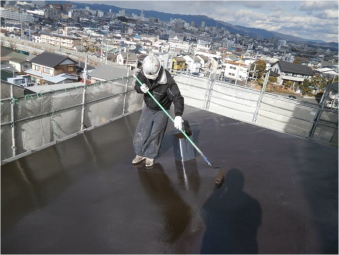 8F屋根　防水塗り