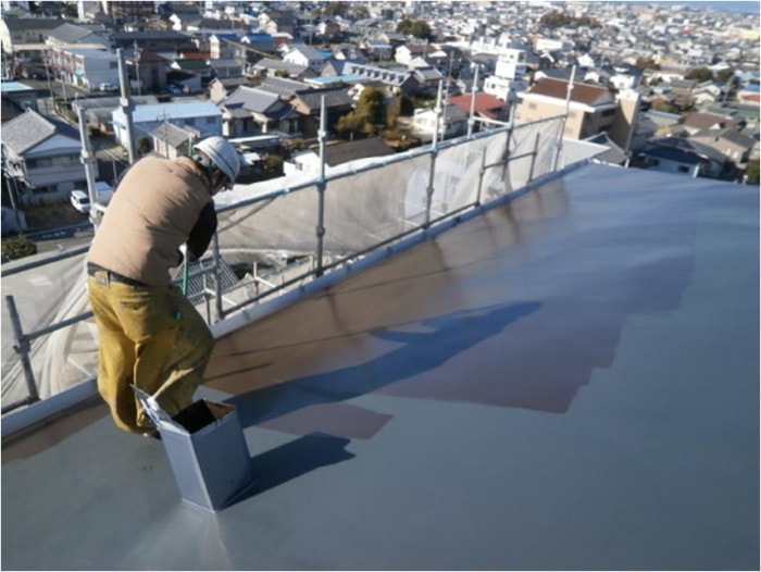 8F屋根　防水塗り